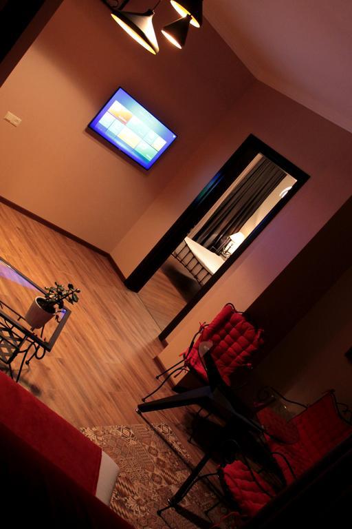 Royal Venezia Hotel Batumi Room photo